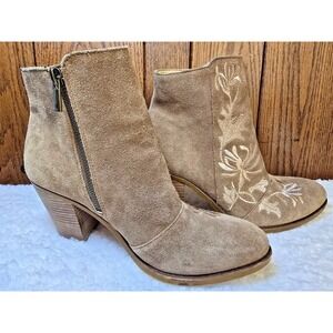 Lucky Brand Neutral Suede Embroidered Floral Ankle Boots Womens 8.5M‎ Western